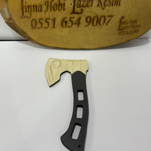 Ahşap Oyuncak Balta – Çocuklar ve Dekor İçin Güvenli Tasarım